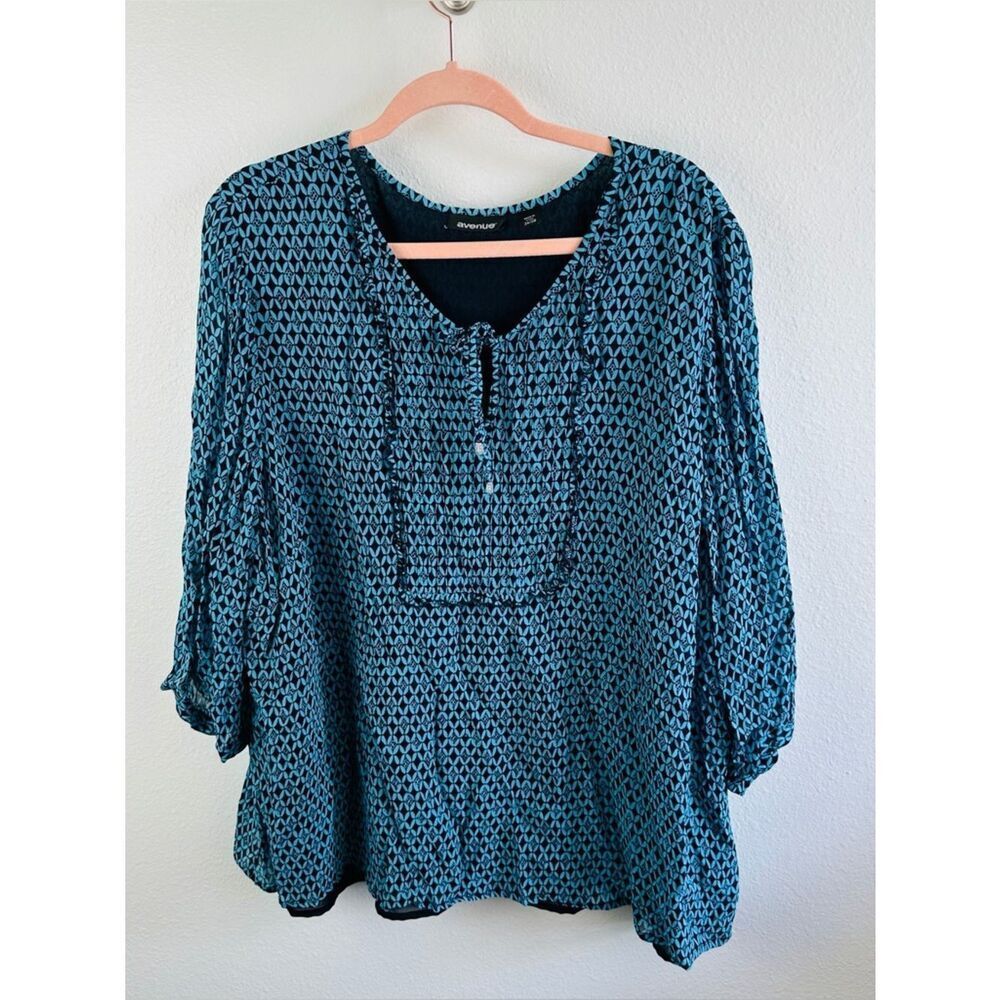 Avenue Blue Black Lined Tie Front Blouse Size 26/28